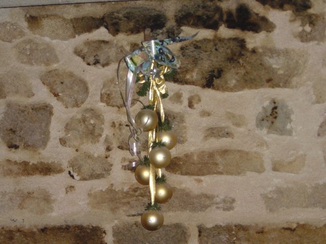 La photo d'art de Steph: boules de noel et ruban bolduc