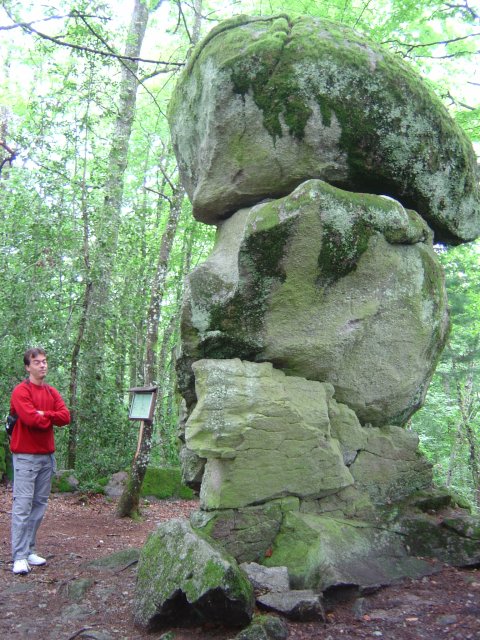 Steph a cote' de la Pierre Tournadoueire