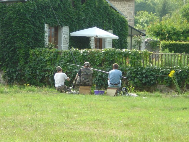 Pecheurs pres du pont Romain