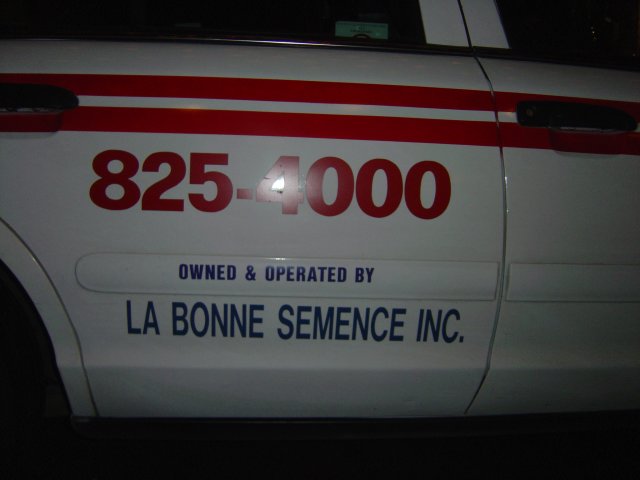 "call 825-4000 La Bonne Semence Inc." 