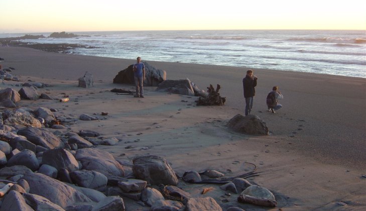 Nico, Joel and Nicolas on the beach, Tasman Sea