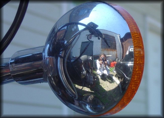 A shiny spot on the SR: reflection on the back of the blinker