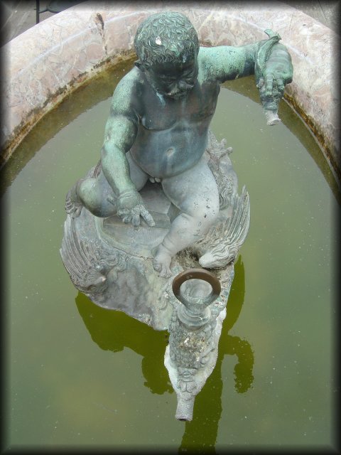 Bacchus fountain on the terrace of Galeria degli Uffizi, Firenze