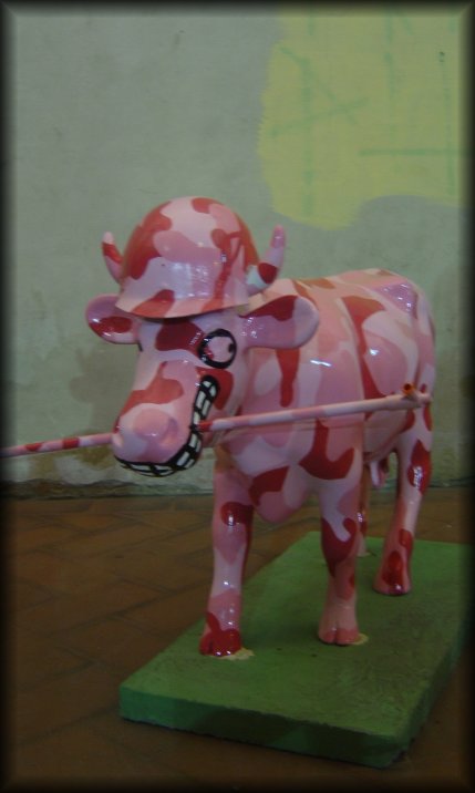 Pink camouflage mini cow, Firenze