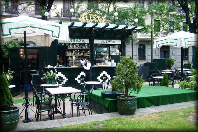 Terraza El Espejo, a cafe on Paseo del Prado