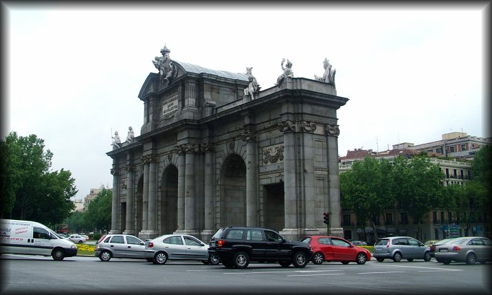 Puerta de Alcala on Plaza de la Independencia. It's located at the north west of the Parque de El Retiro.