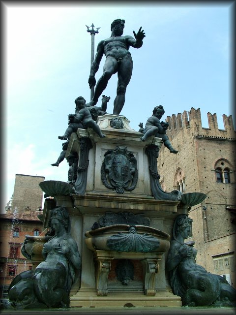 Fontana del Nettuno on Piazza Nettuno