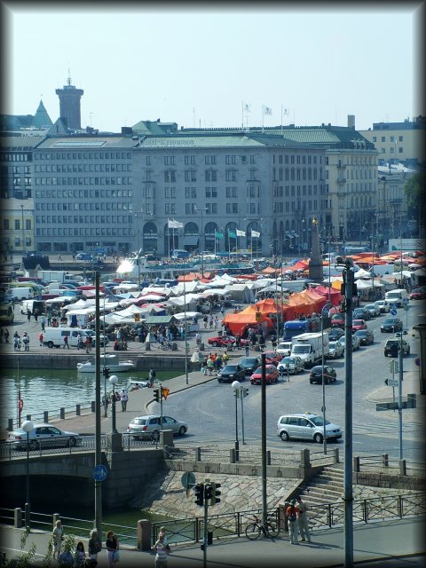 View on the market near the harbour from the Uspenski Orthodox cathedral.