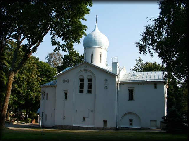 An orthodox church in the Helsinki cemetary