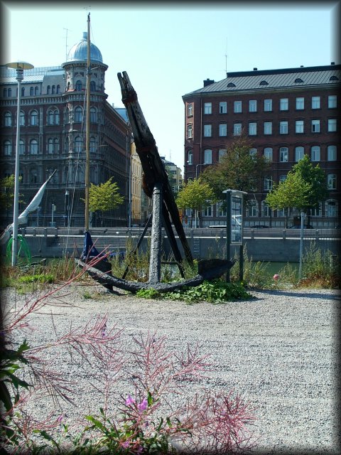 Giant anchor