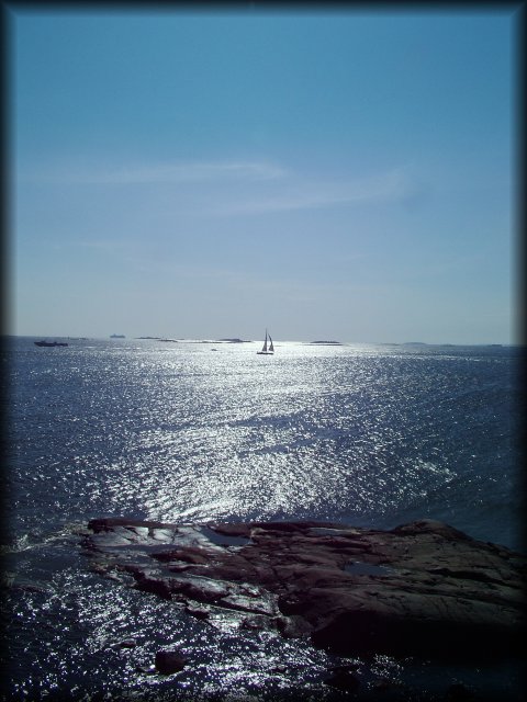 Sailing on quicksilver